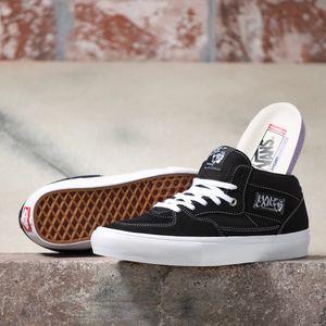 Vans - Skate Half Cab Shoe (Black/White)